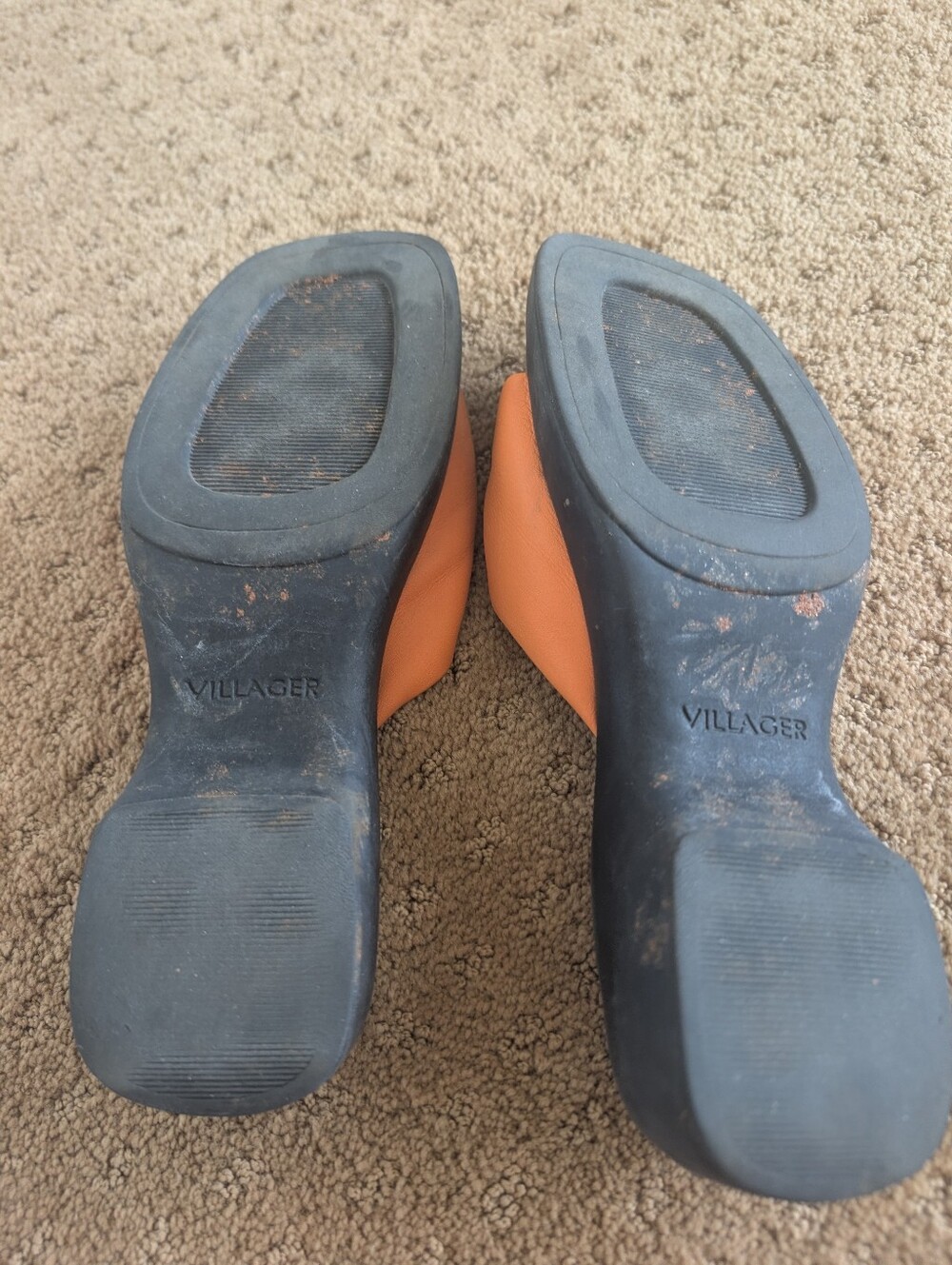 Villager By Liz Claiborne Size 7, Orange Slide sandals. - Picture 7 of 7